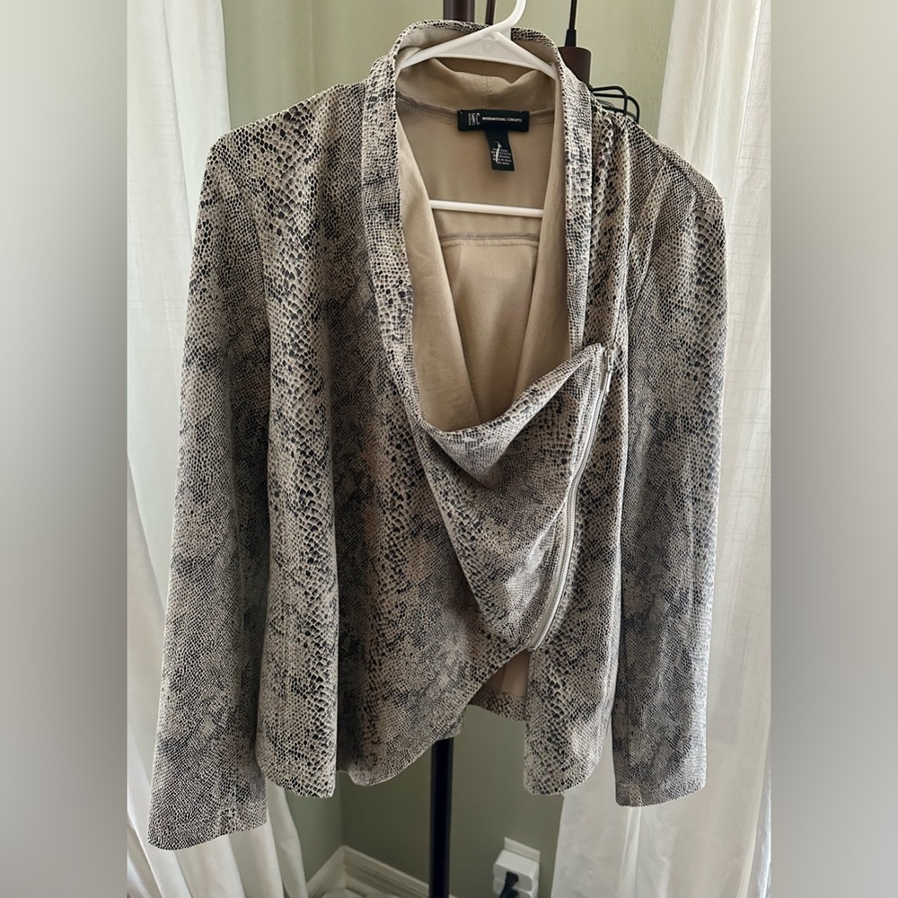 Women’s I.N.C. International Concepts Snake Print Moto Jacket NWOT!